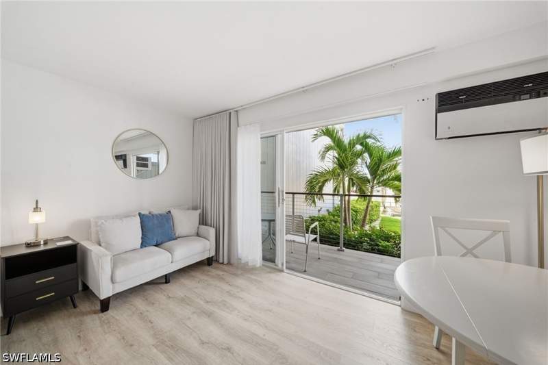 bedroom Condominium at 900 Broad Ave S 117, Cove Inn, Naples — photo 2
