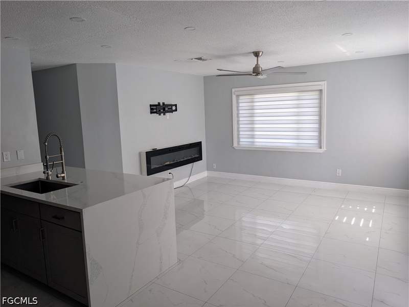 3 bedroom SingleFamilyResidence at 42 Andora St, Lehigh Acres, Lehigh Acres — photo 4