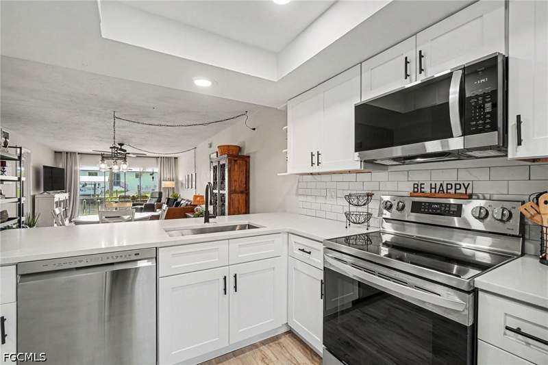 2 bedroom Condominium at 2912 Oleander St B3, Fishermans Wharf Condo, St James City — photo 3