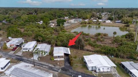 265 Fireball Ln, North Fort Myers FL - photo 10 of 37
