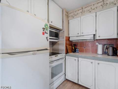 265 Fireball Ln, North Fort Myers FL - photo 21 of 37