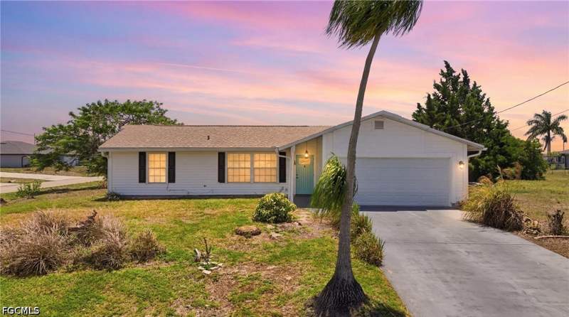 3 bedroom SingleFamilyResidence at 18 NW 26th Ter, Cape Coral, Cape Coral — photo 2