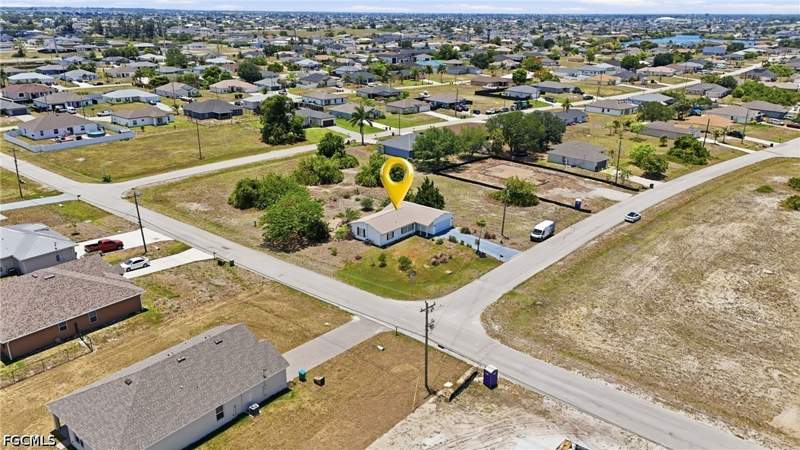 3 bedroom SingleFamilyResidence at 18 NW 26th Ter, Cape Coral, Cape Coral — photo 5