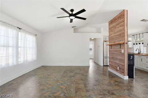18 NW 26th Ter, Cape Coral FL - photo 7 of 31