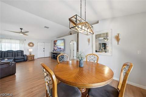 515 Gleason Pkwy, Cape Coral FL - photo 10 of 33