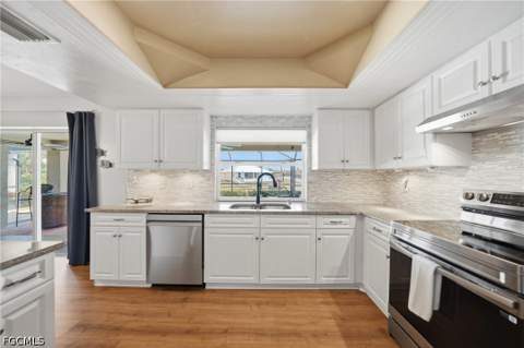 515 Gleason Pkwy, Cape Coral FL - photo 6 of 33