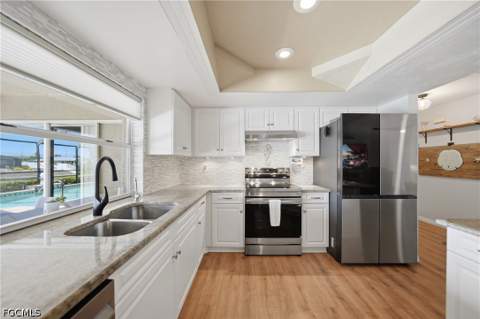 515 Gleason Pkwy, Cape Coral FL - photo 7 of 33