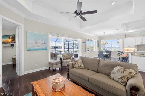 243 Driftwood Ln, Fort Myers Beach FL - photo 10 of 40