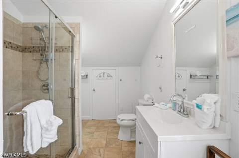 421 Connecticut St, Fort Myers Beach FL - photo 13 of 40