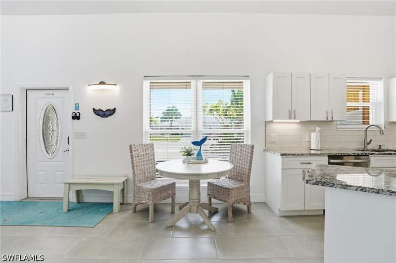 3 bedroom SingleFamilyResidence at 421 Connecticut St, Shell Mound Park, Fort Myers Beach — photo 5
