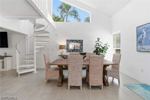 421 Connecticut St, Fort Myers Beach FL - photo 7 of 40