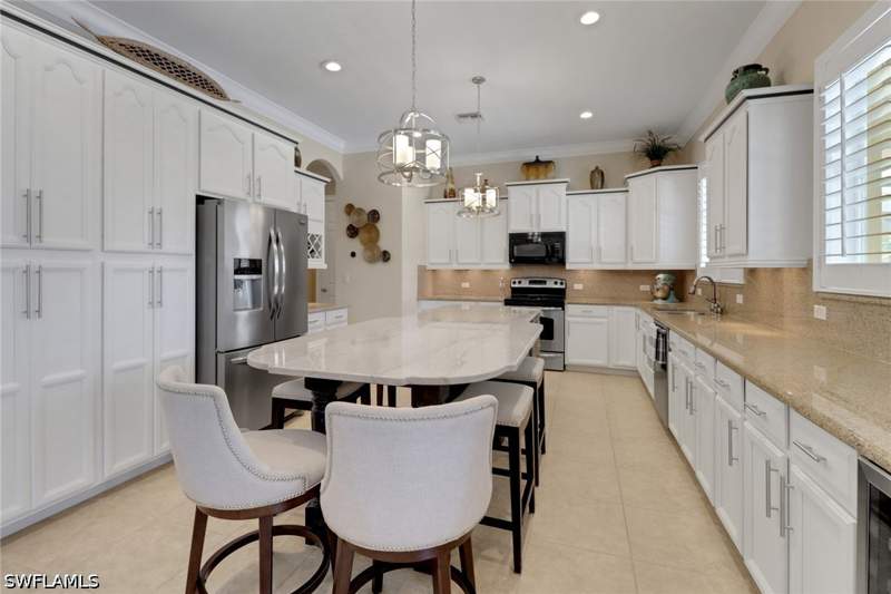 5 bedroom SingleFamilyResidence at 2165 Vardin Pl, Valencia Country Club, Naples — photo 4