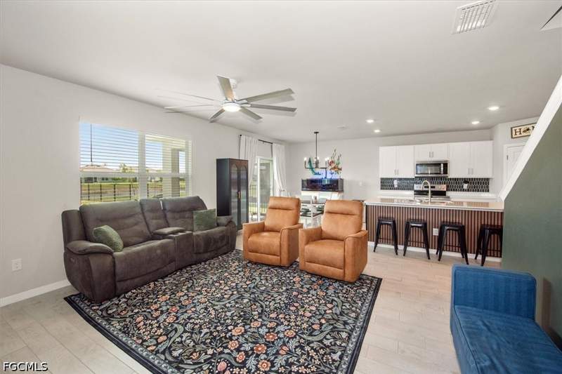 5 bedroom SingleFamilyResidence at 2849 Pillar Coral Ln, Coral Bay, North Fort Myers — photo 4
