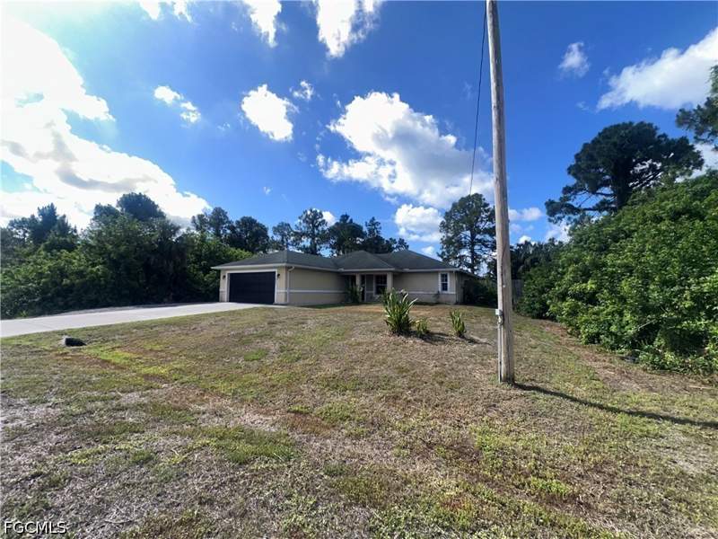 3 bedroom SingleFamilyResidence at 2905 20th ST W, LEHIGH ACRES, Lehigh Acres — photo 3