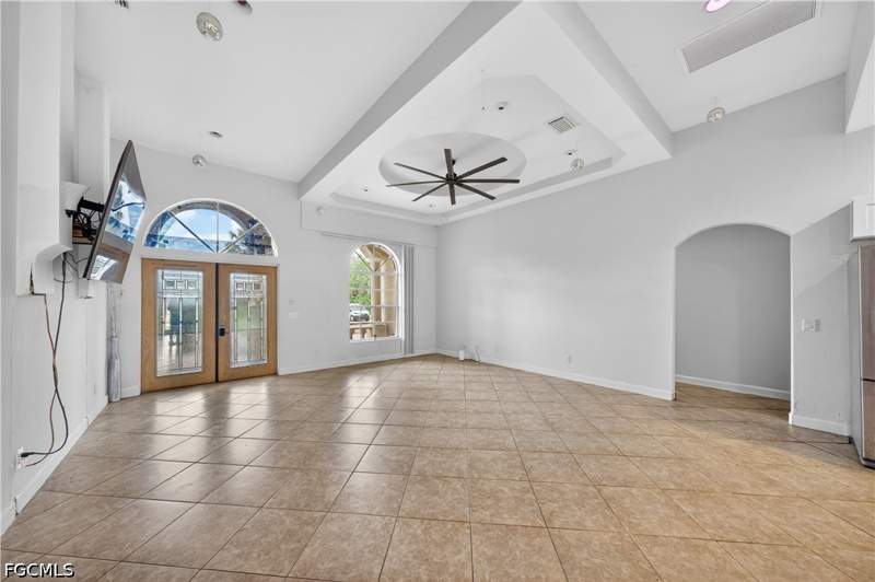 4 bedroom SingleFamilyResidence at 614 Jackson Ave, Lehigh Acres, Lehigh Acres — photo 2