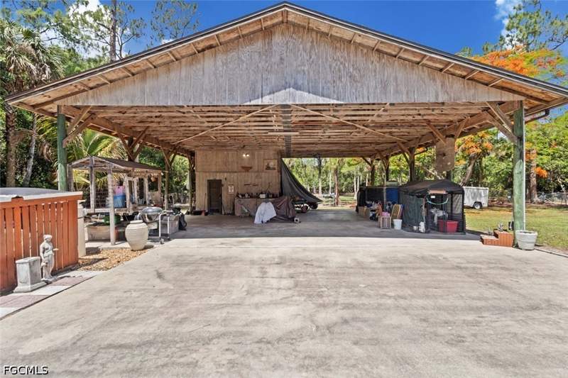 4 bedroom SingleFamilyResidence at 1445 31st St SW, Golden Gate Estates, Naples — photo 4