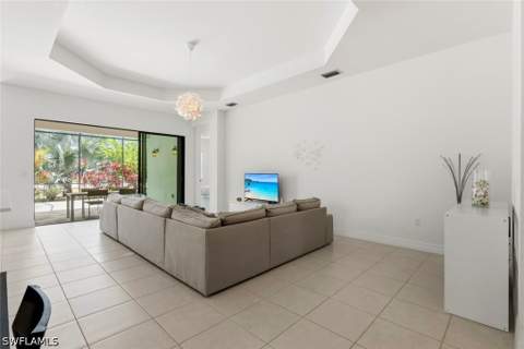 4715 Kensington Cir, Naples FL - photo 14 of 38