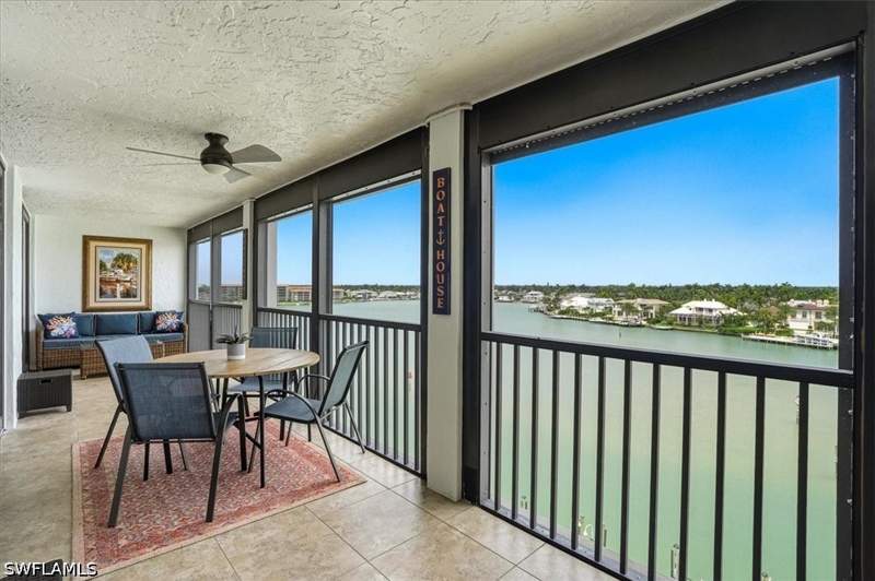 2 bedroom Condominium at 2400 Gulf Shore Blvd N 604, Admiralty Point, Naples — photo 2