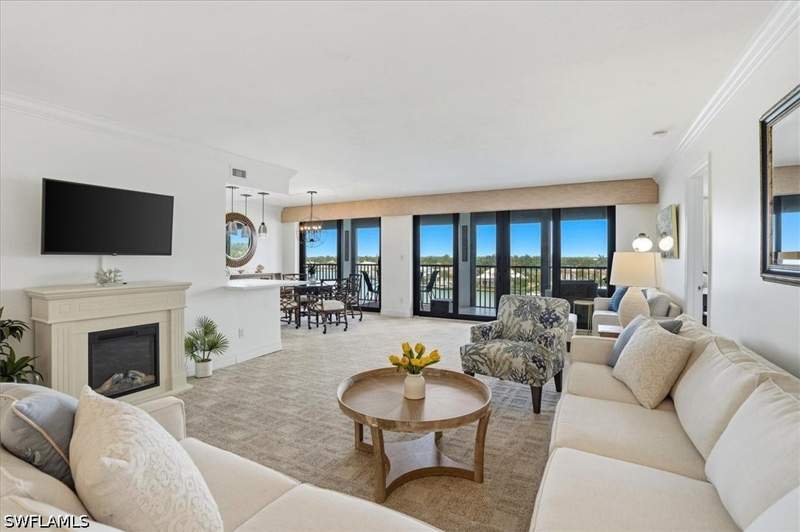 2 bedroom Condominium at 2400 Gulf Shore Blvd N 604, Admiralty Point, Naples — photo 5