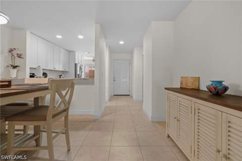 732 Woodshire Ln I5, Naples FL - photo 7 of 19