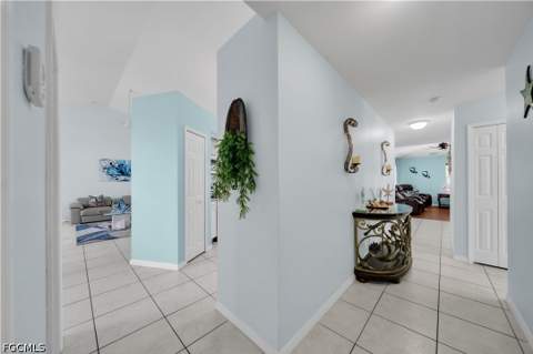 1722 SW 38th Ter, Cape Coral FL - photo 16 of 35