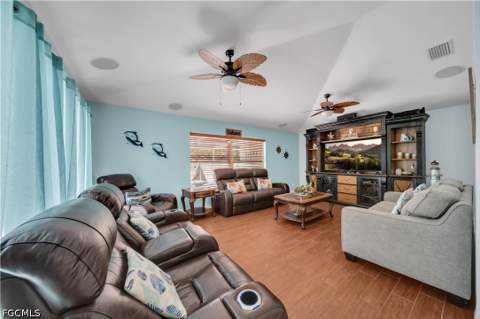 1722 SW 38th Ter, Cape Coral FL - photo 24 of 35