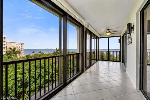 11640 Court Of Palms 301, Fort Myers FL - photo 19 of 24