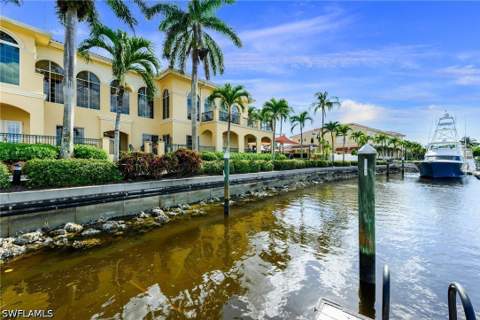 11640 Court Of Palms 301, Fort Myers FL - photo 22 of 24
