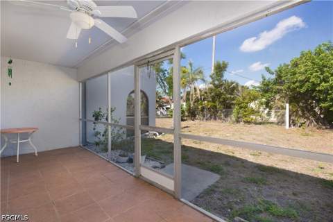 4608 SE 4th Pl 6, Cape Coral FL - photo 24 of 27