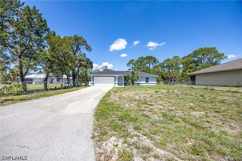 3 bedroom SingleFamilyResidence at 841 8th St SE, Golden Gate Estates, Naples — photo 2