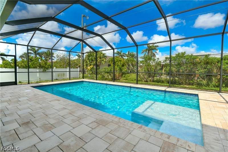 4 bedroom SingleFamilyResidence at 4006 SW 26th Ct, Cape Coral, Cape Coral — photo 5
