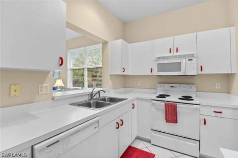 2345 Carrington Ct 204, Naples FL - photo 8 of 22