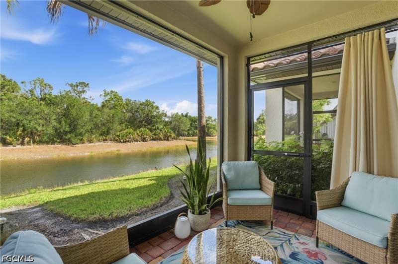 3 bedroom Townhouse at 1451 Weeping Willow Ct, Sawgrass At Coral Lakes, Cape Coral — photo 4