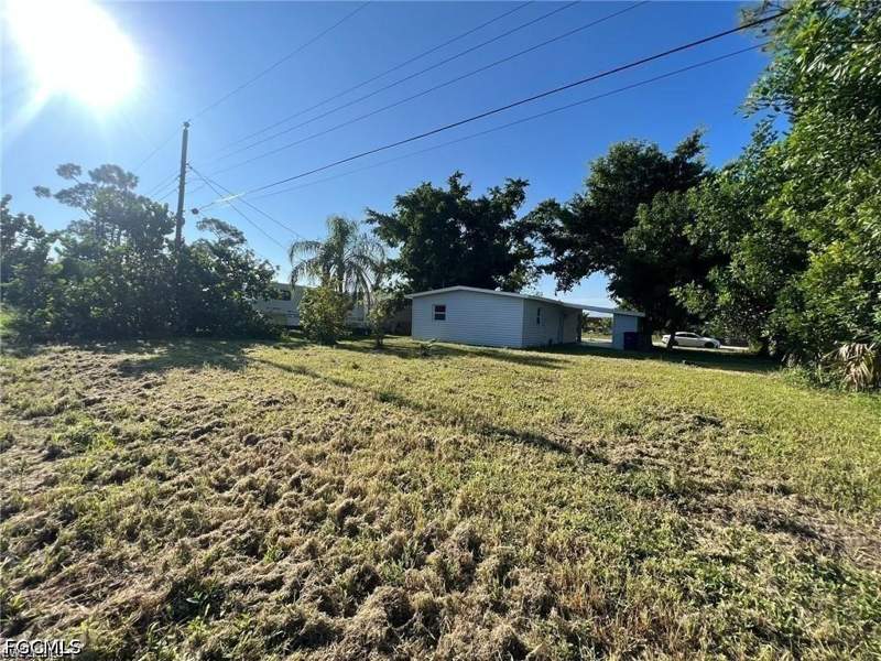 2 bedroom SingleFamilyResidence at 1109 Gifford Ave N, Lehigh Acres, Lehigh Acres — photo 2