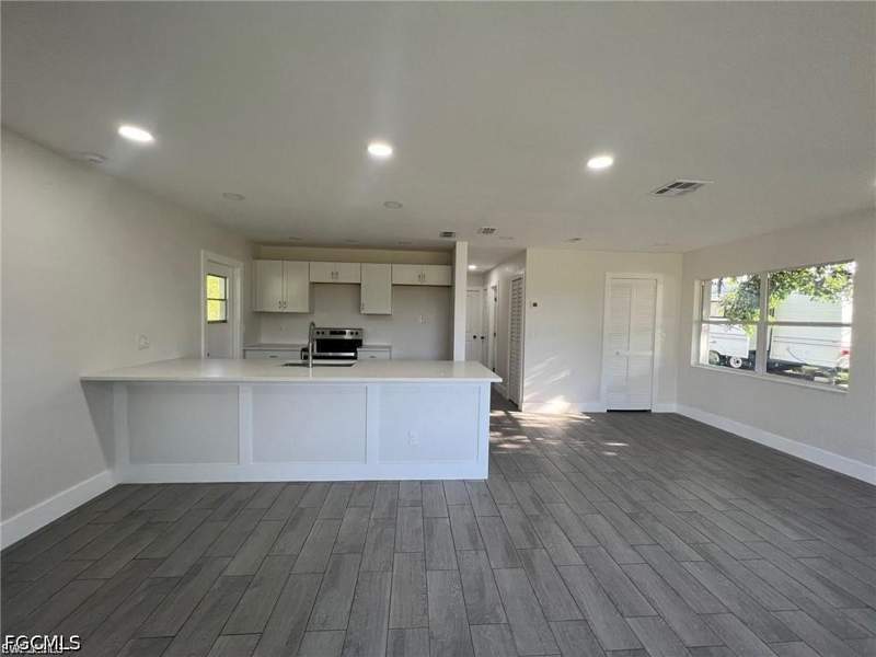 2 bedroom SingleFamilyResidence at 1109 Gifford Ave N, Lehigh Acres, Lehigh Acres — photo 4
