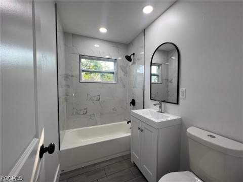 1109 Gifford Ave N, Lehigh Acres FL - photo 9 of 11