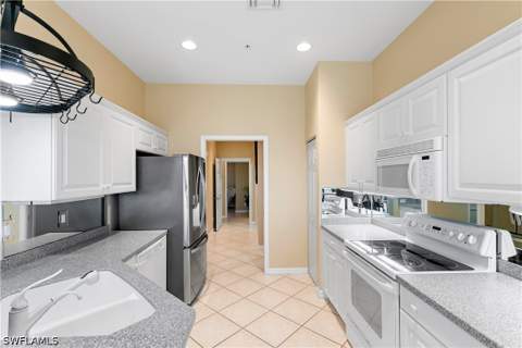 4141 Bay Beach Ln 4P3, Fort Myers Beach FL - photo 8 of 39