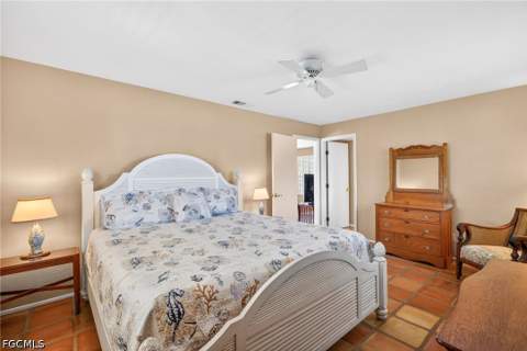 12279 Matlacha Blvd, Matlacha Isles FL - photo 15 of 47