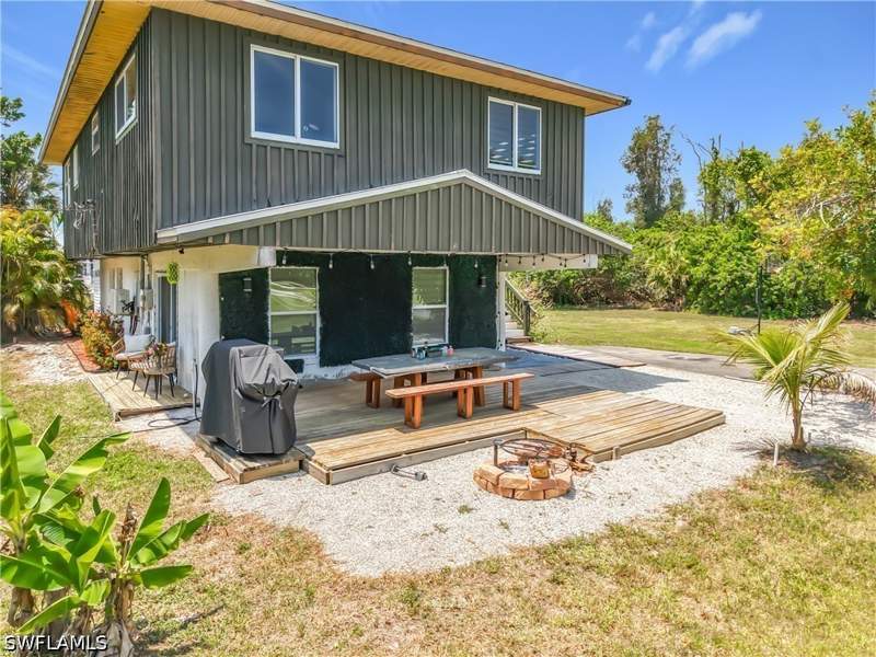 3 bedroom SingleFamilyResidence at 4549 Courtney Rd, Gulf Shores Estates, St James City — photo 3