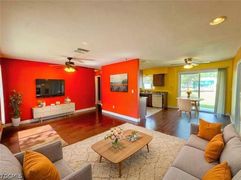 2 bedroom SingleFamilyResidence at 1313 Cleveland Ave, Lehigh Acres, Lehigh Acres — photo 3