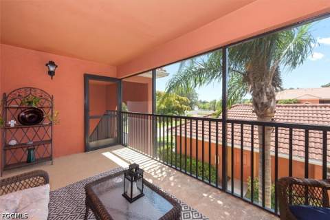 13750 Julias Way 528, Fort Myers FL - photo 6 of 33