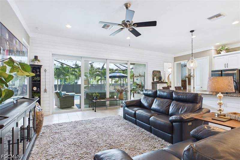 3 bedroom SingleFamilyResidence at 437 NW 38th Pl, Cape Coral, Cape Coral — photo 3