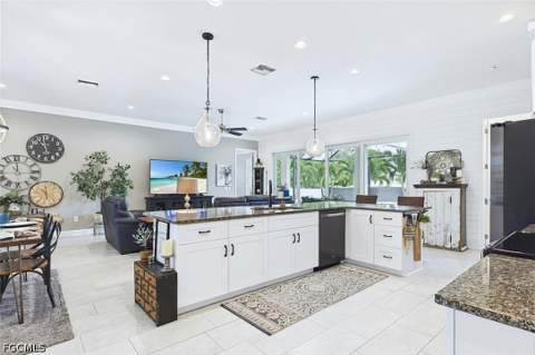 437 NW 38th Pl, Cape Coral FL - photo 8 of 25