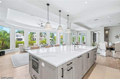 1888 6th St S, Naples FL - photo 10 of 37