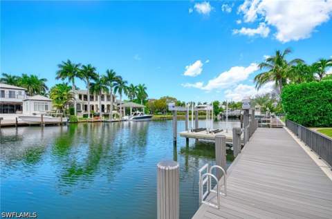 1888 6th St S, Naples FL - photo 18 of 37