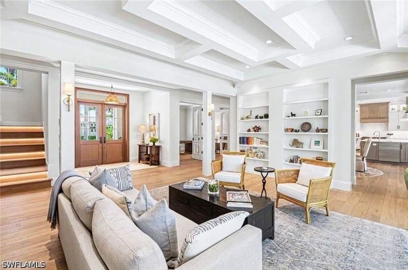 4 bedroom SingleFamilyResidence at 1888 6th St S, Aqualane Shores, Naples — photo 3