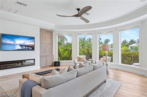 1888 6th St S, Naples FL - photo 6 of 37