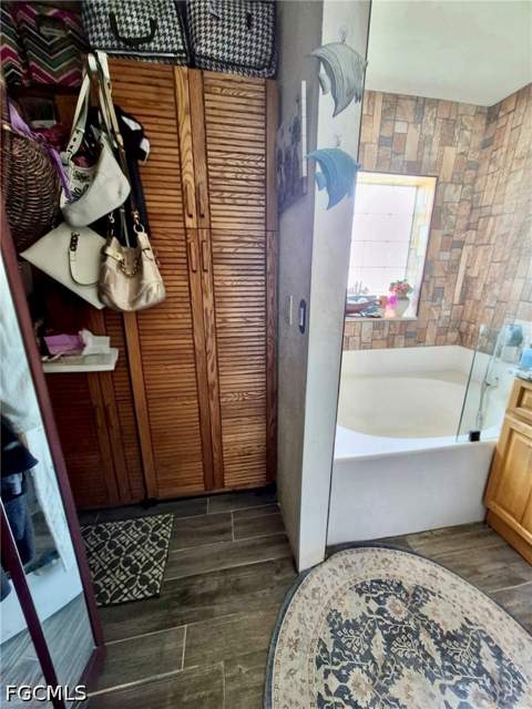 4009 NW 36th Ln, Cape Coral FL - photo 18 of 35