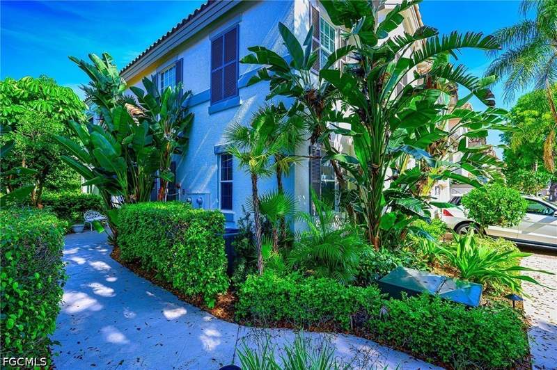 3 bedroom Condominium at 133 Colonade Cir, Colonade, Naples — photo 3