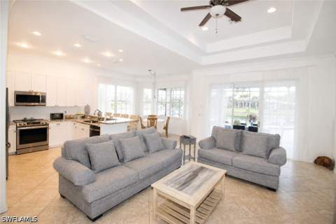 4388 Pomarine Ct, Naples FL - photo 12 of 22